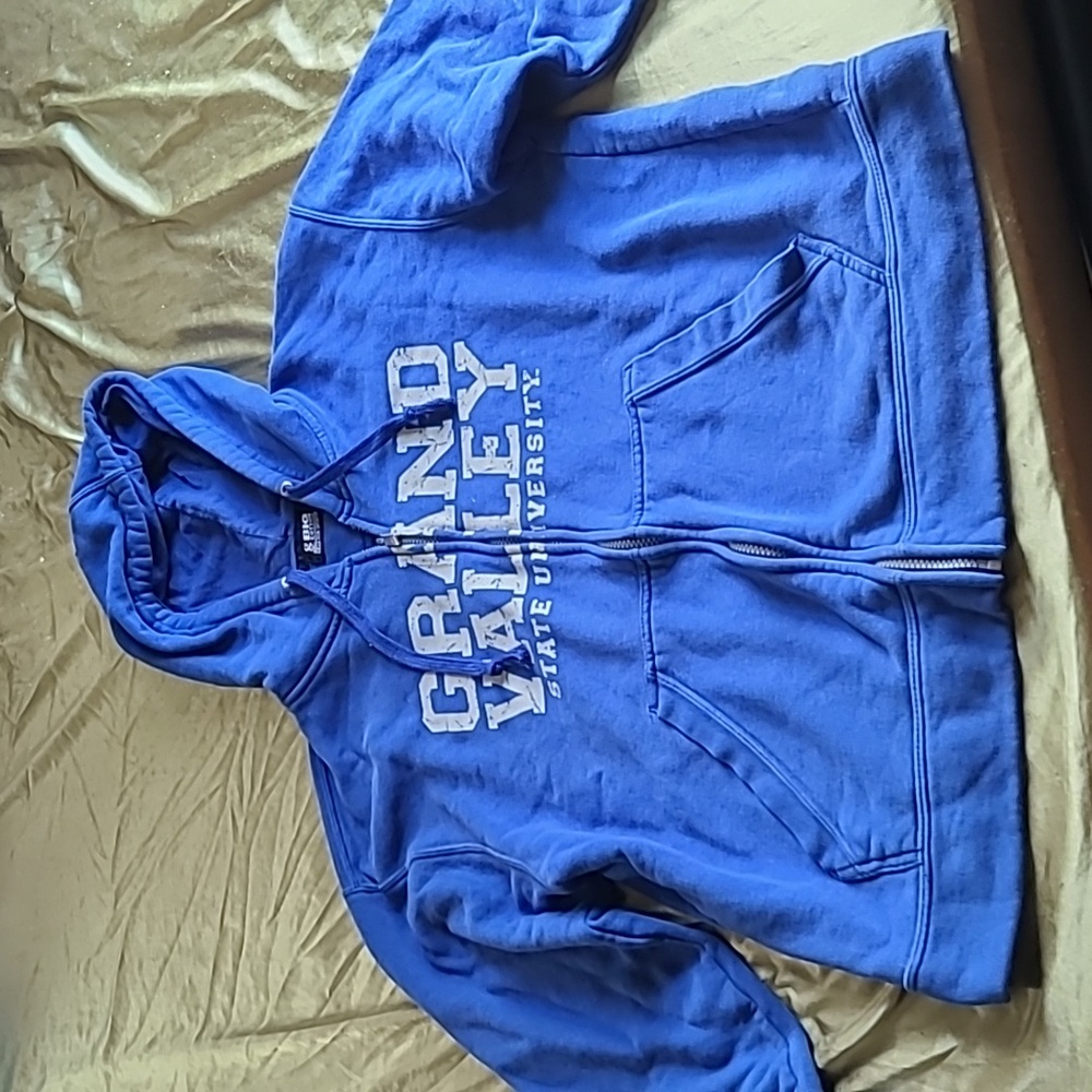 GVSU zip up